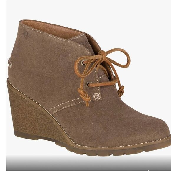 BRAND NEW SPERRY TOP SIDER WOMENS STELLA PROW ANKLE BOOTIE SUEDE TAN SIZE 9 - Picture 2 of 9